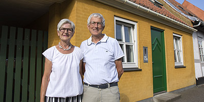 par_gult_hus.jpg